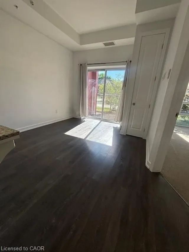 Additional image 5 of 4040 Upper Middle Rd Unit 101