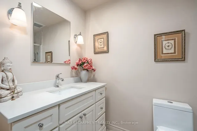 Additional image 20 of 1580 Kern's Rd Unit 5