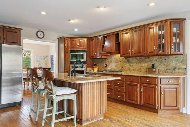 Additional image 11 of 1166 Westbrook Rd