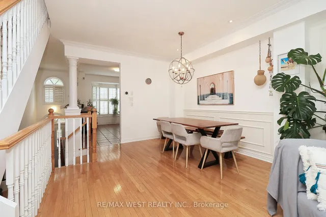 Additional image 6 of 8 James Stock Path