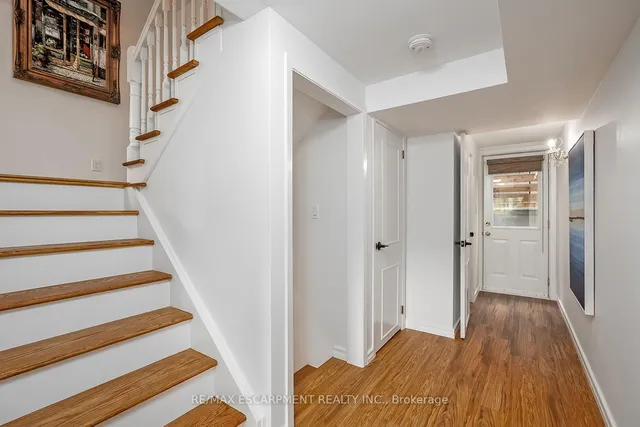 Additional image 24 of 406 Oakwood Dr