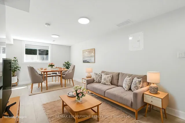 Additional image 43 of 929 UPPER OTTAWA St