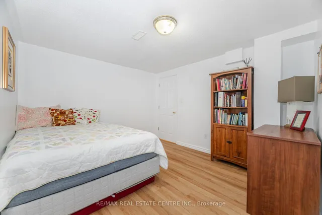 Additional image 40 of 20 Woodbury Crt