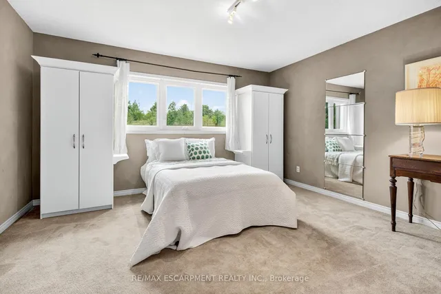 Additional image 39 of 22 Weneil Dr