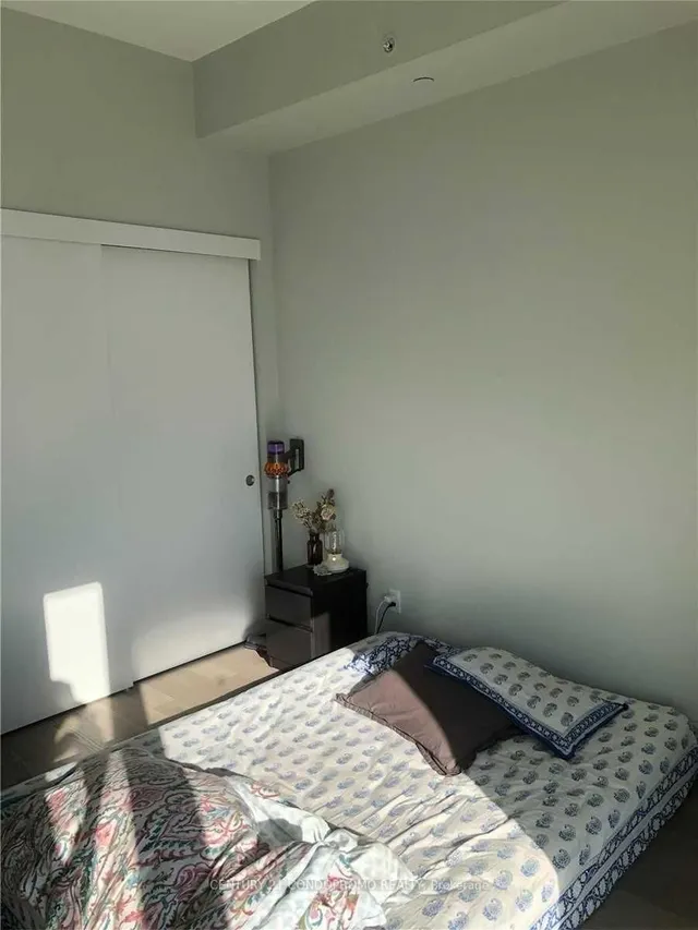 Additional image 8 of 161 Roehampton Ave Unit 2912