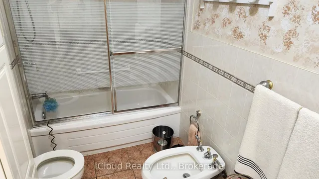 Additional image 13 of 214 Fairglen Ave