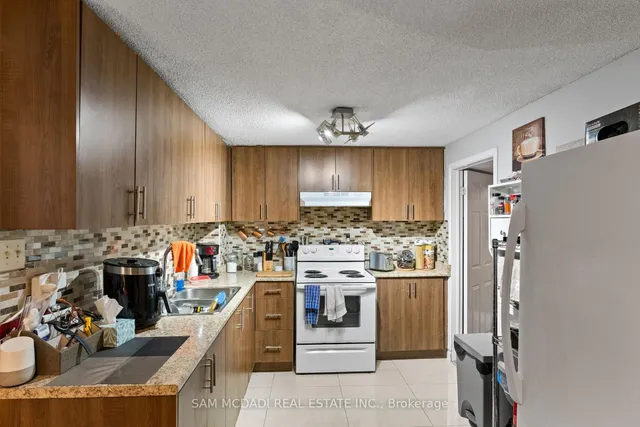 Additional image 40 of 100 Castlehill Rd