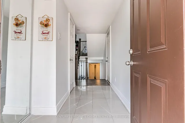 Additional image 32 of 31 Mccallum Crt Unit 31