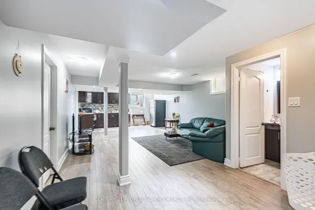 Additional image 38 of 9 Mellowood Ave