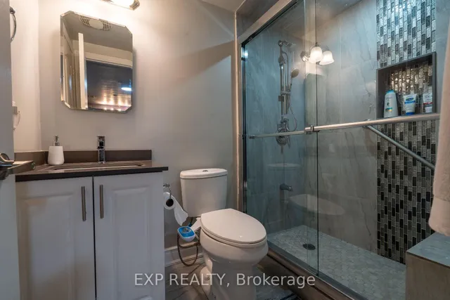 Additional image 27 of 37 Farthingale Cres