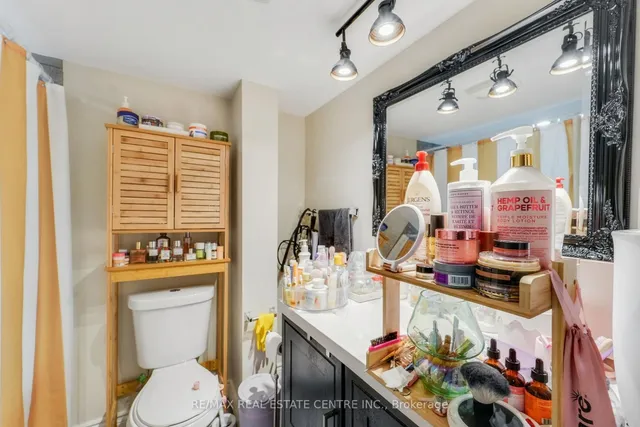 Additional image 32 of 42 Andretti Cres