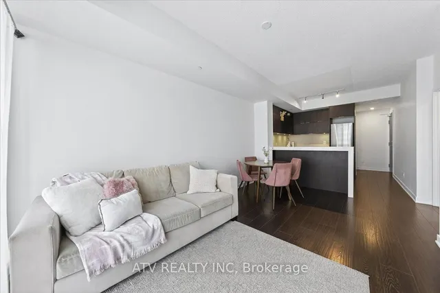 Additional image 8 of 170 Sumach St Unit 1113