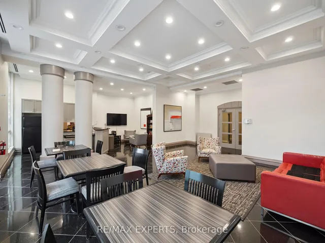 Additional image 6 of 7 Lorraine Dr Unit UPH-06