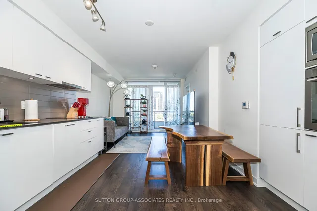 Additional image 3 of 27 Bathurst St Unit 508W