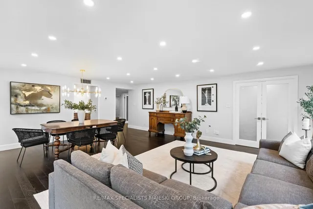 Additional image 5 of 30 Wellington St Unit 1005