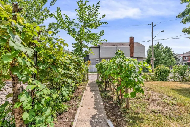 Additional image 36 of 427 Glenholme Ave