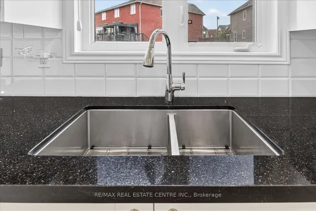 Additional image 11 of 980 Clark Blvd