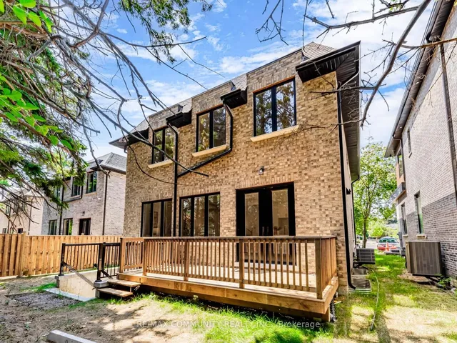 Additional image 41 of 43 Sugarbush Sq