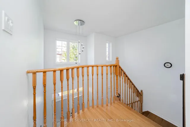 Additional image 30 of 28 Yellow Sorrel Rd