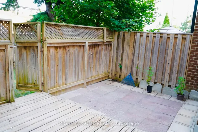 Additional image 2 of 51 Vodden Crt