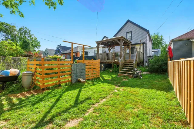 Additional image 30 of 98 Tuxedo Ave