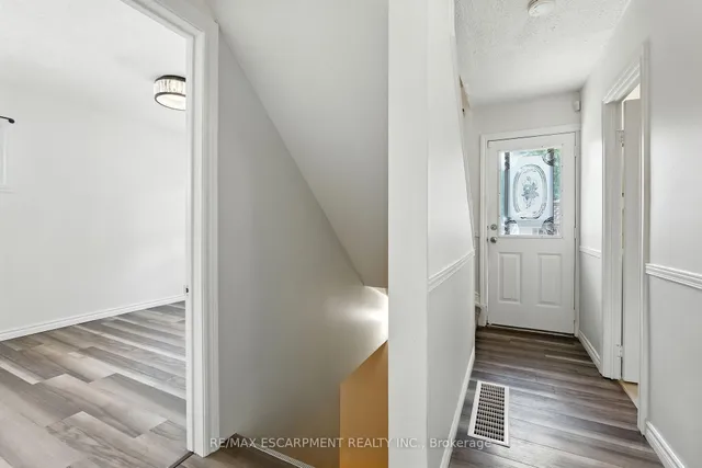 Additional image 19 of 172 Adair Ave