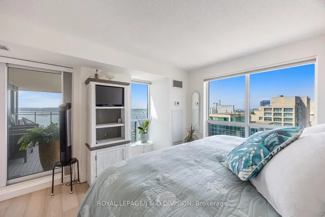 Additional image 26 of 410 Queens Quay Unit 1203