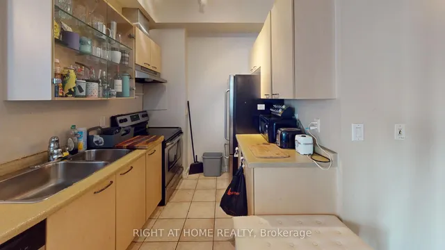 Additional image 12 of 438 Richmond St Unit 908