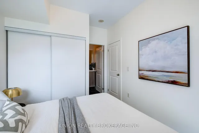 Additional image 17 of 105 George St Unit 405