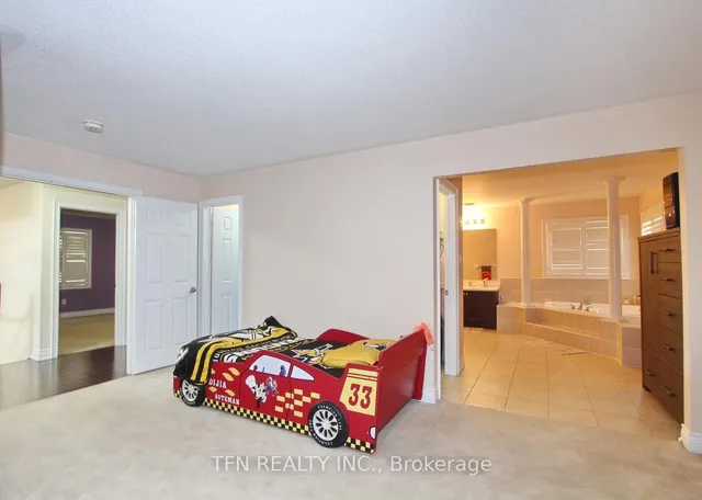 Additional image 30 of 1 Beacon Hill Dr