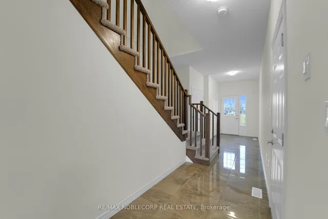 Additional image 13 of 15 Lloyd Davies Way