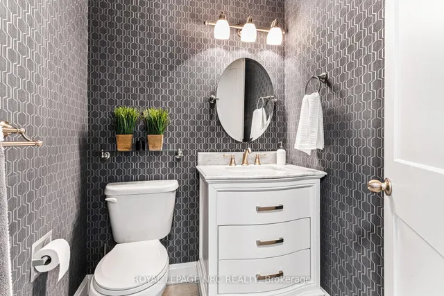 Additional image 11 of 40 DOLMAN St