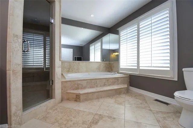 Additional image 19 of 43 Lowinger Ave