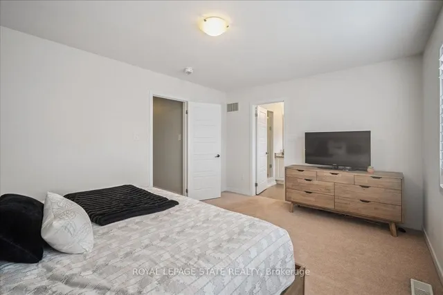 Additional image 30 of 19 Prestwick St