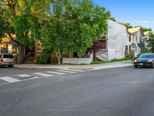 Additional image 43 of 77 Walnut Ave