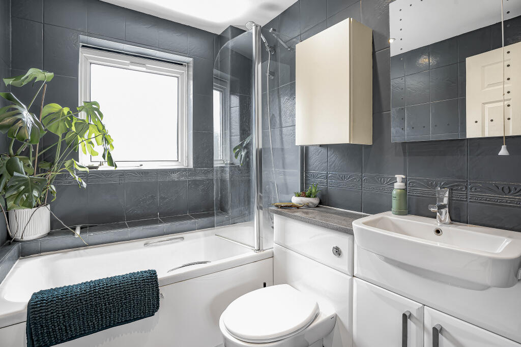 Additional image 9 of Harwood Close, Welwyn Garden City, AL8
