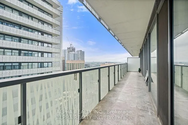 Additional image 13 of 50 Charles St E St Unit 4307