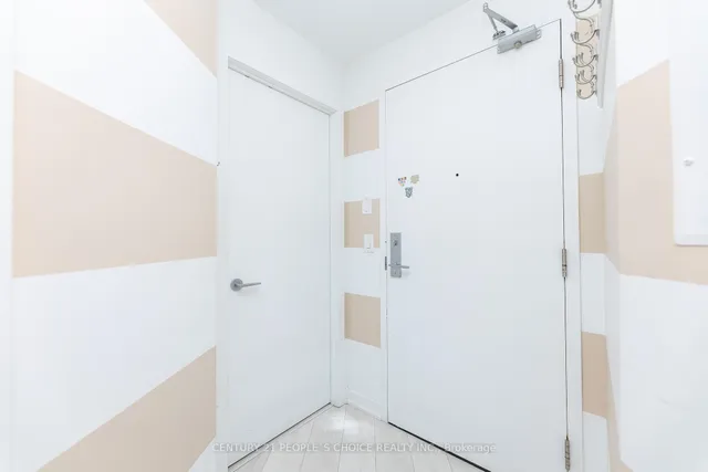 Additional image 8 of 51 East Liberty St Unit 2215