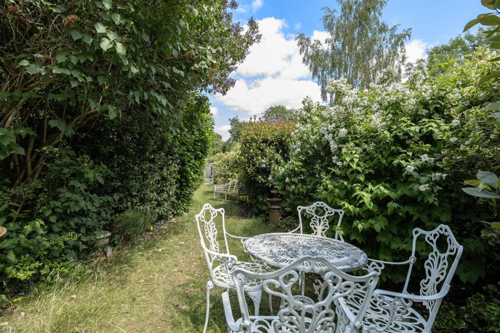 Additional image 11 of Willoughby Road, Harpenden