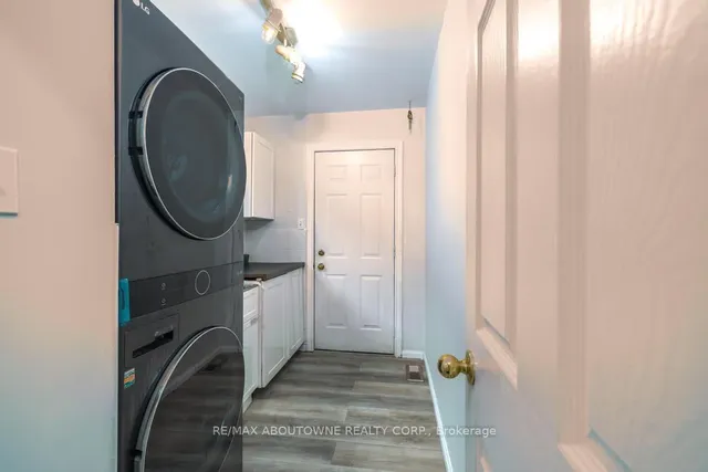 Additional image 14 of 14 SABLE Dr