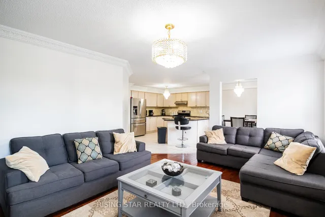 Additional image 14 of 132 Luella Cres