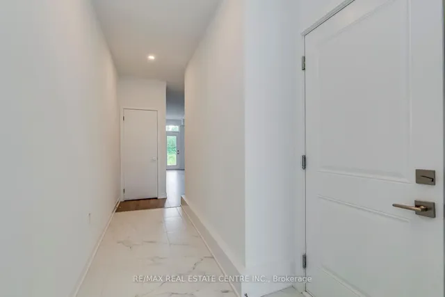 Additional image 3 of 3049 Trailside Dr