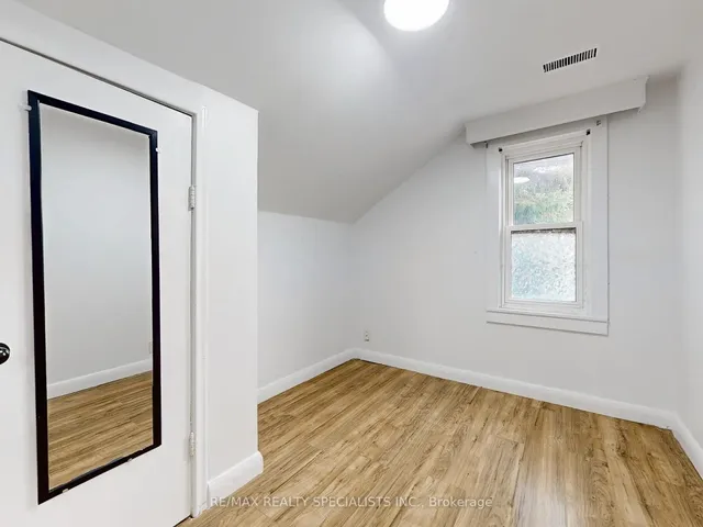 Additional image 29 of 18 Mary St