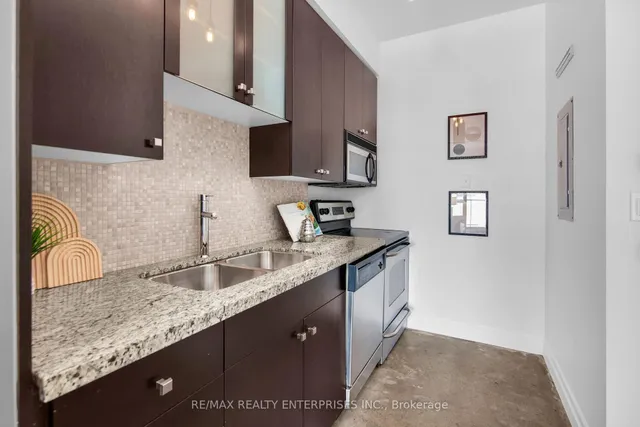 Additional image 13 of 1005 King St Unit 913