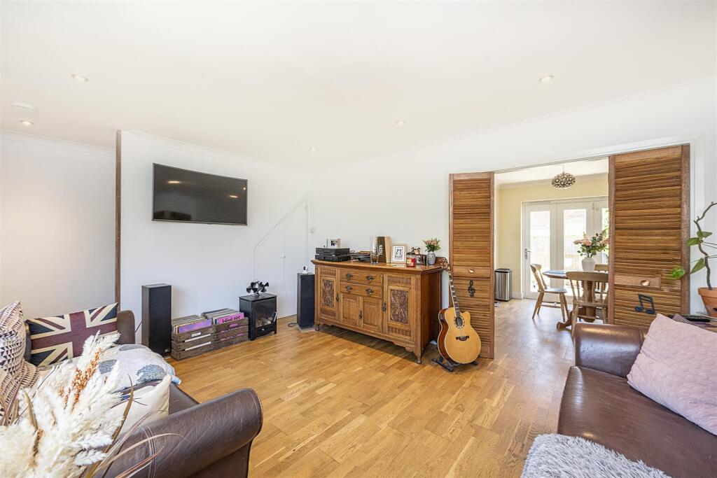 Additional image 4 of Jubilee Avenue, London Colney, St. Albans