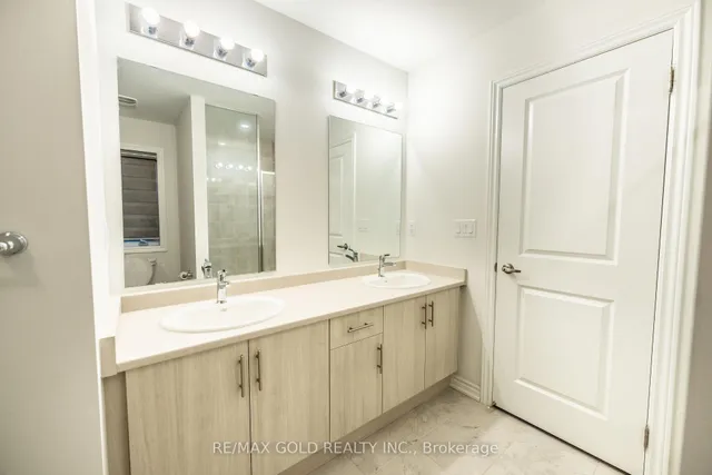 Additional image 31 of 35 Academy Dr