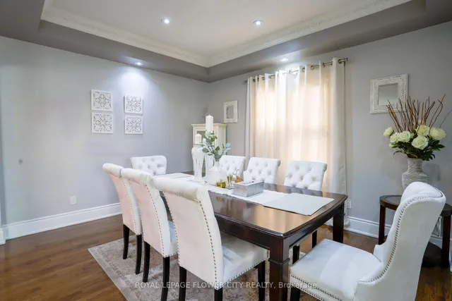 Additional image 9 of 19 Teal Crest Circ