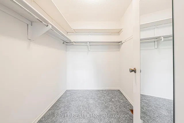 Additional image 16 of 594 Moorelands Cres