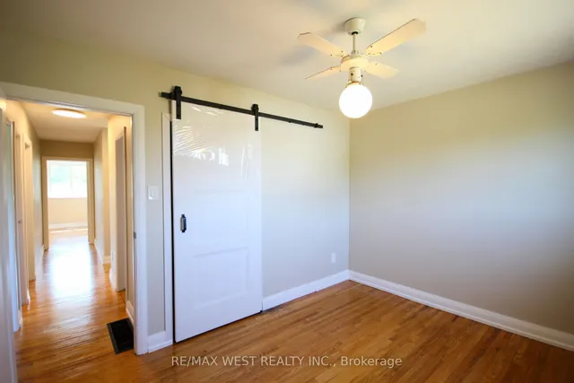 Additional image 33 of 7139 Darcel Ave