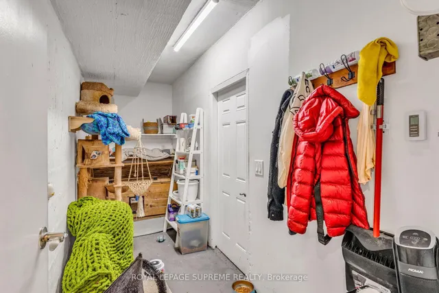 Additional image 34 of 3572 Beechollow Cres